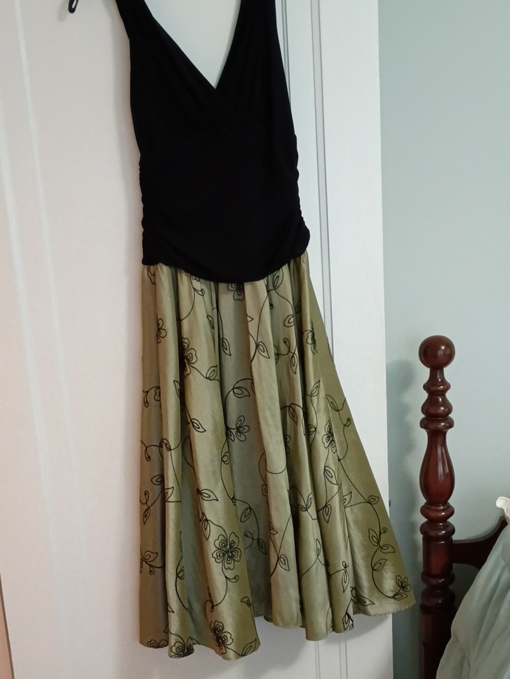 SL Fashions Black Top with Olive Floral Circle Skirt